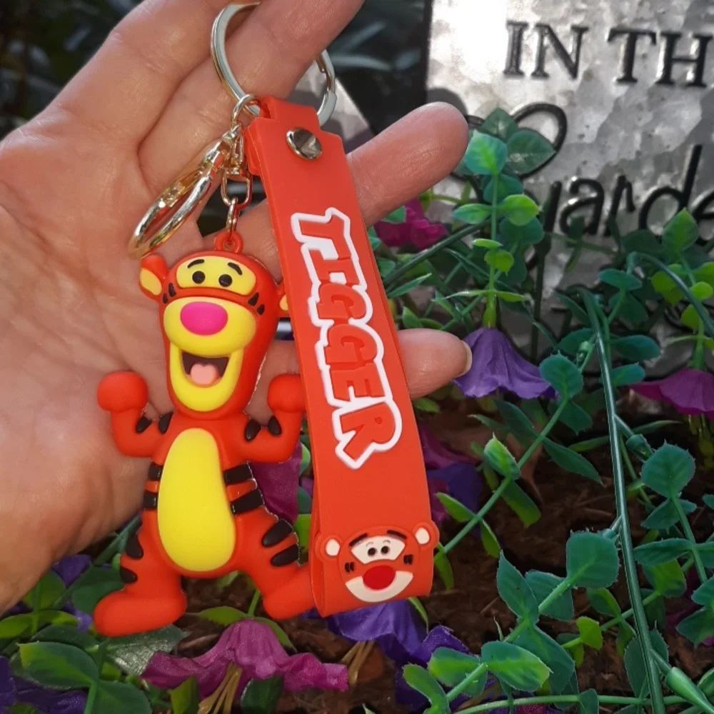 🆕DISNEY'S OFFICIALLY LICENSED TIGGER  KEYCHAIN